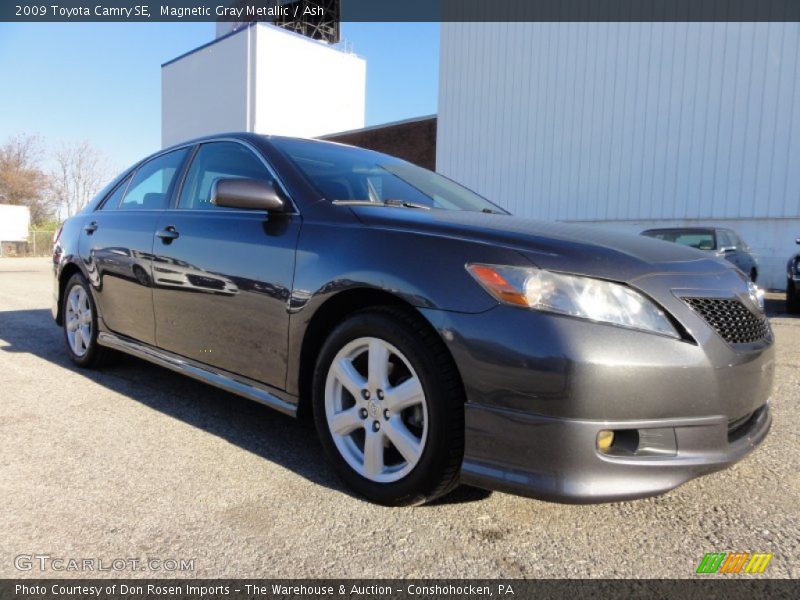 Magnetic Gray Metallic / Ash 2009 Toyota Camry SE