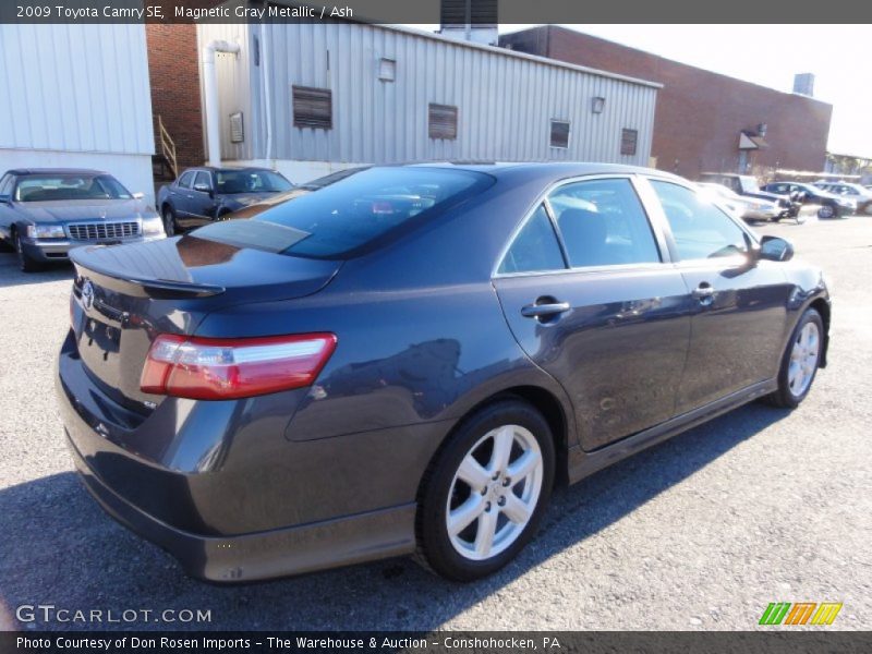 Magnetic Gray Metallic / Ash 2009 Toyota Camry SE