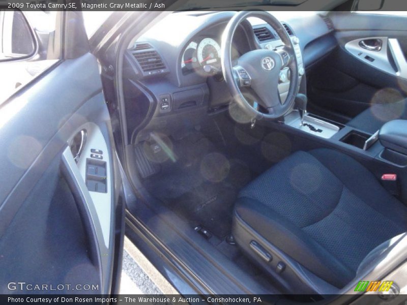 Magnetic Gray Metallic / Ash 2009 Toyota Camry SE
