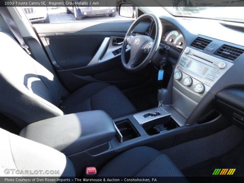 Magnetic Gray Metallic / Ash 2009 Toyota Camry SE