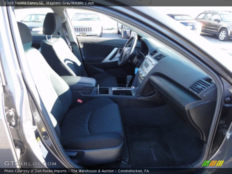 Magnetic Gray Metallic / Ash 2009 Toyota Camry SE