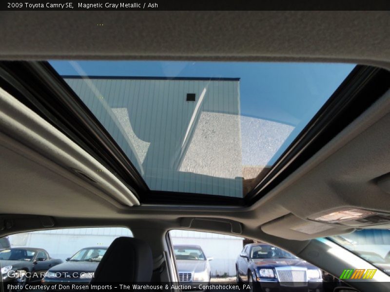 Magnetic Gray Metallic / Ash 2009 Toyota Camry SE