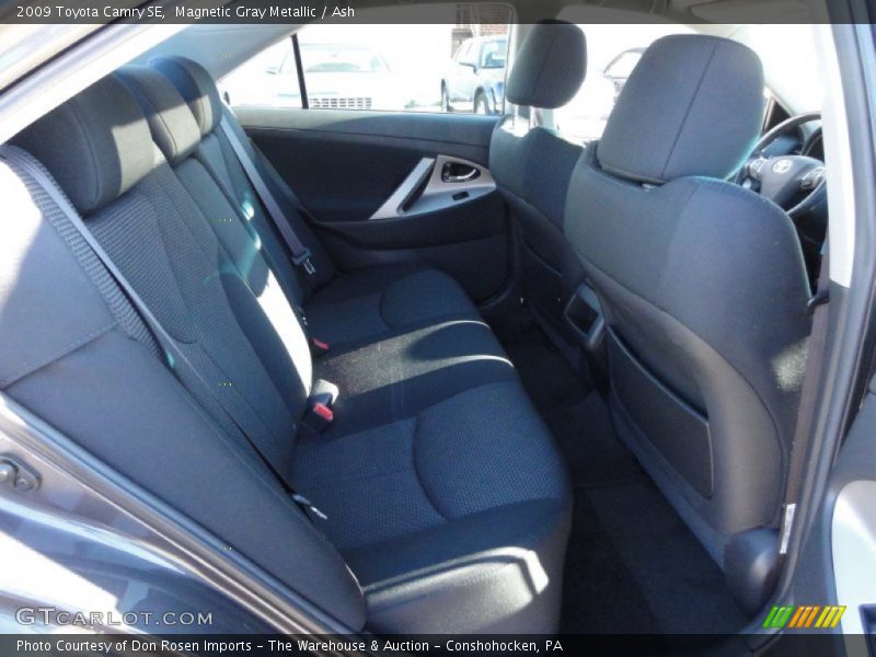 Magnetic Gray Metallic / Ash 2009 Toyota Camry SE