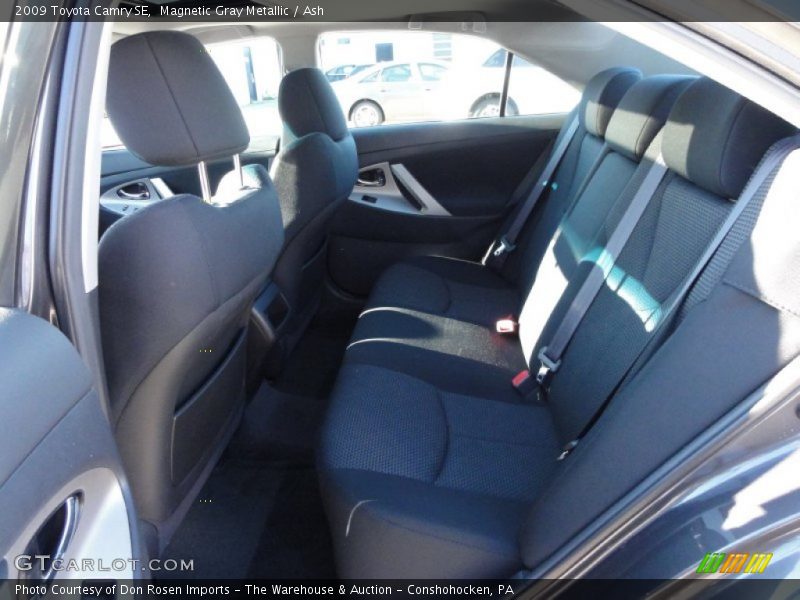 Magnetic Gray Metallic / Ash 2009 Toyota Camry SE