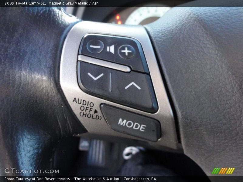 Magnetic Gray Metallic / Ash 2009 Toyota Camry SE