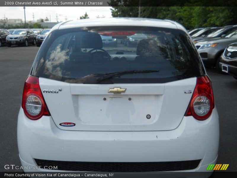 Summit White / Charcoal 2009 Chevrolet Aveo Aveo5 LS