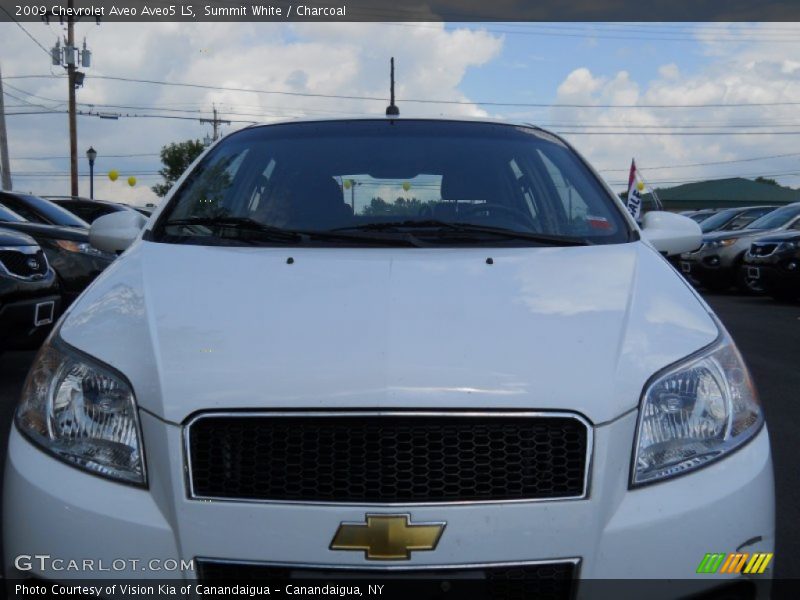 Summit White / Charcoal 2009 Chevrolet Aveo Aveo5 LS
