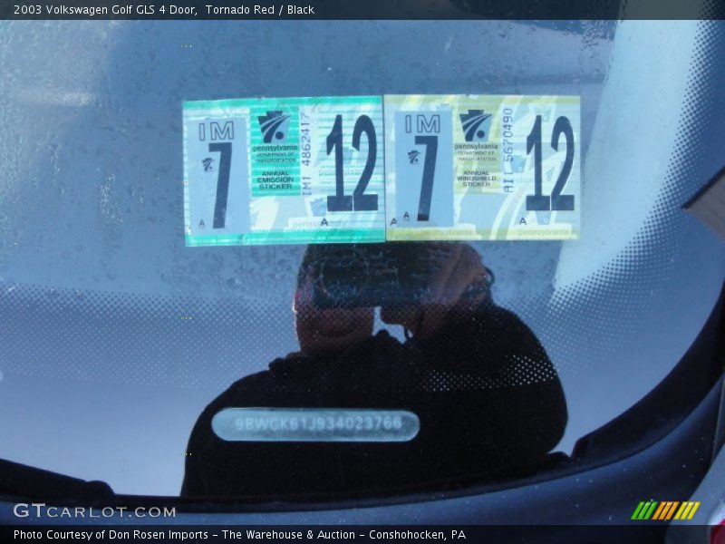 Tornado Red / Black 2003 Volkswagen Golf GLS 4 Door