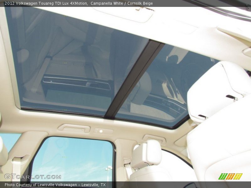 Campanella White / Cornsilk Beige 2012 Volkswagen Touareg TDI Lux 4XMotion