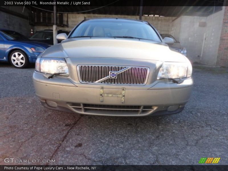 Moondust Metallic / Light Sand 2003 Volvo S80 T6