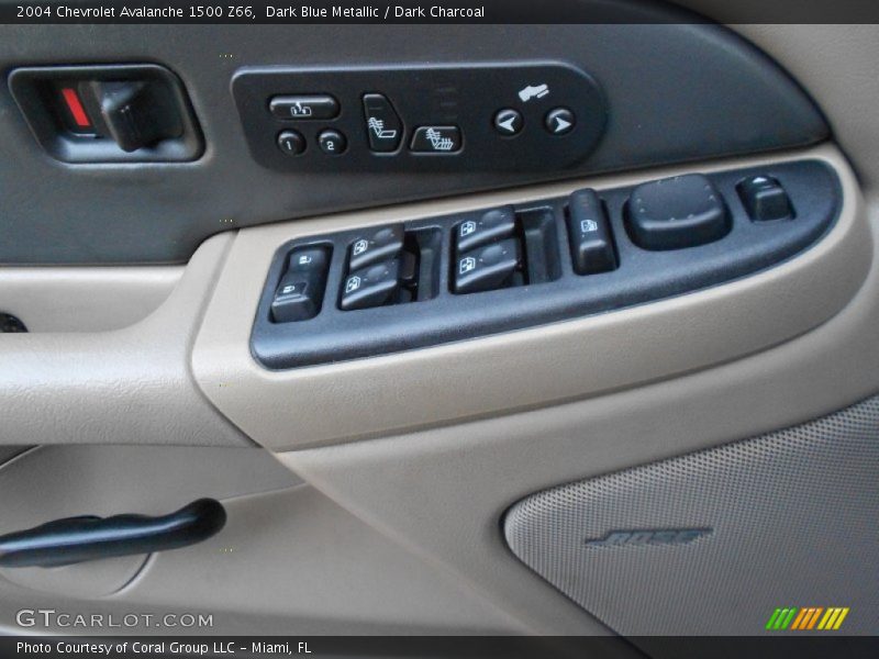 Dark Blue Metallic / Dark Charcoal 2004 Chevrolet Avalanche 1500 Z66