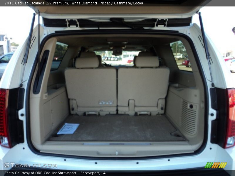  2011 Escalade ESV Premium Trunk
