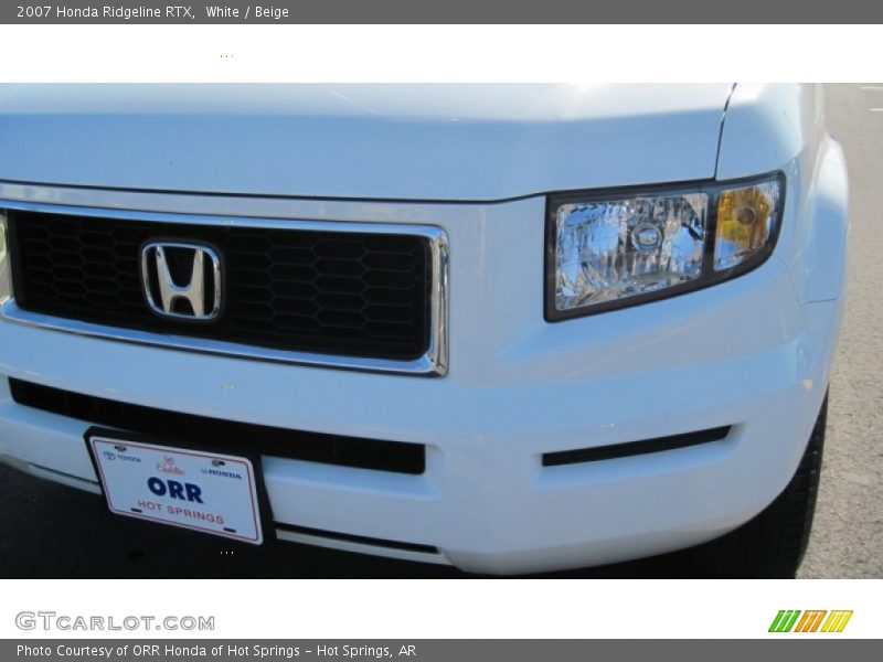 White / Beige 2007 Honda Ridgeline RTX