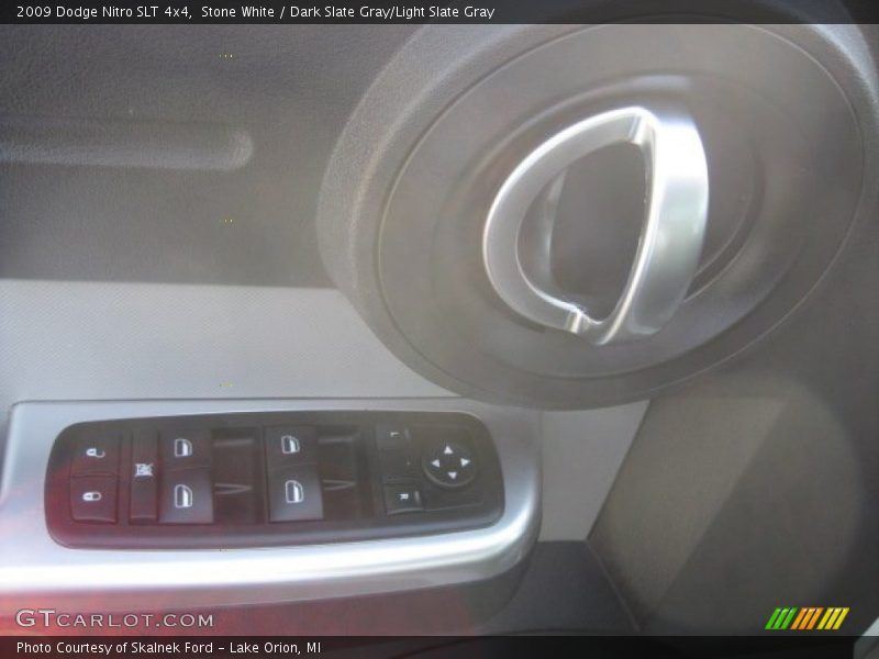 Stone White / Dark Slate Gray/Light Slate Gray 2009 Dodge Nitro SLT 4x4