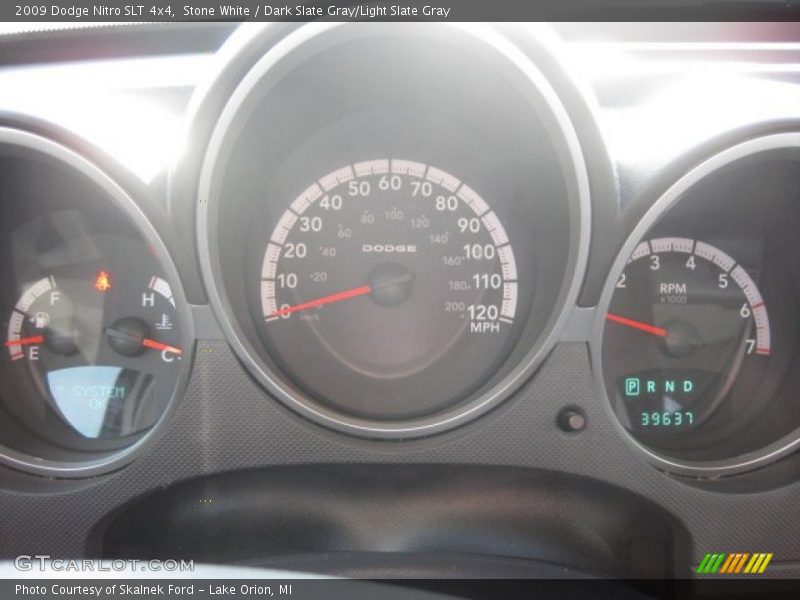 Stone White / Dark Slate Gray/Light Slate Gray 2009 Dodge Nitro SLT 4x4
