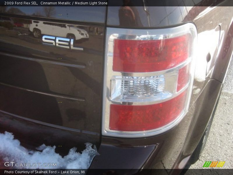 Cinnamon Metallic / Medium Light Stone 2009 Ford Flex SEL