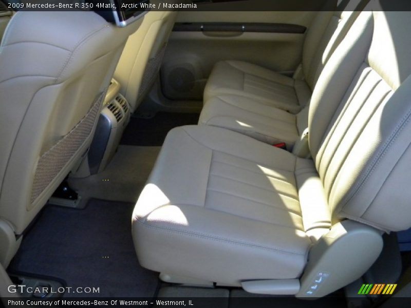 Arctic White / Macadamia 2009 Mercedes-Benz R 350 4Matic