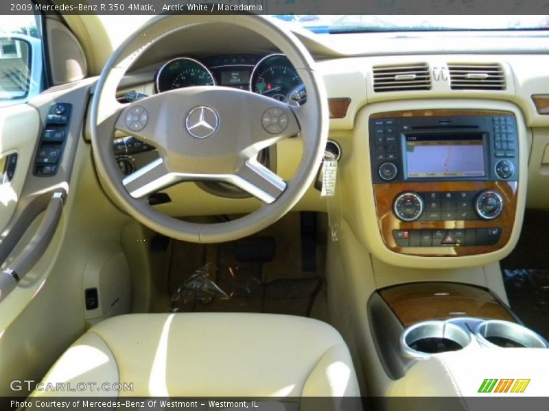 Arctic White / Macadamia 2009 Mercedes-Benz R 350 4Matic