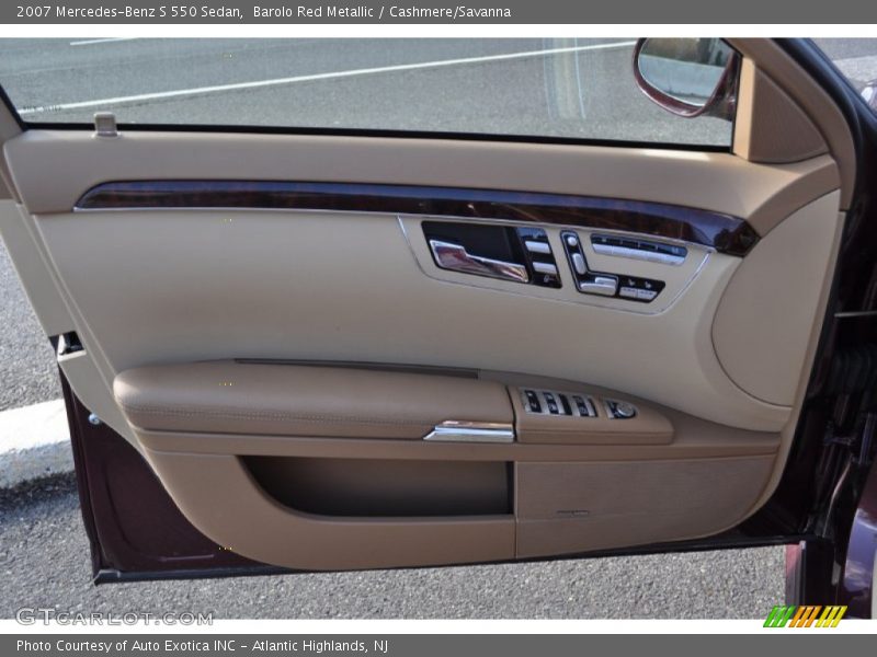 Door Panel of 2007 S 550 Sedan