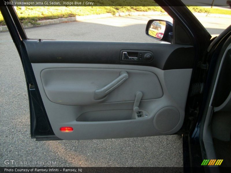 Door Panel of 2002 Jetta GL Sedan