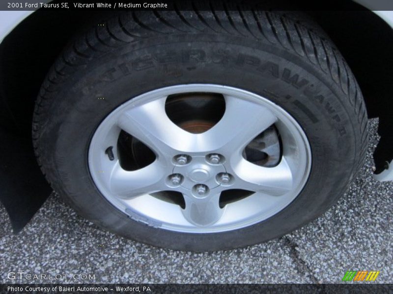 Vibrant White / Medium Graphite 2001 Ford Taurus SE