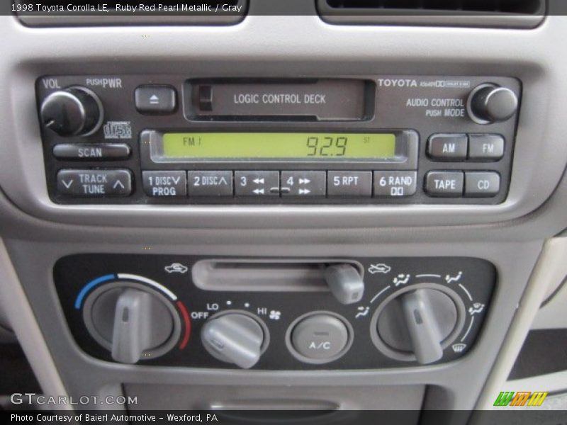 Controls of 1998 Corolla LE