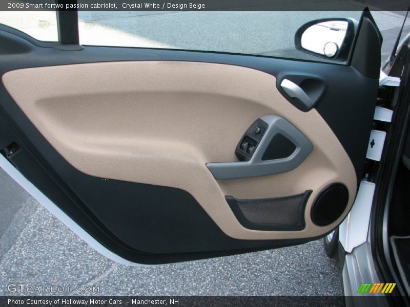 Crystal White / Design Beige 2009 Smart fortwo passion cabriolet