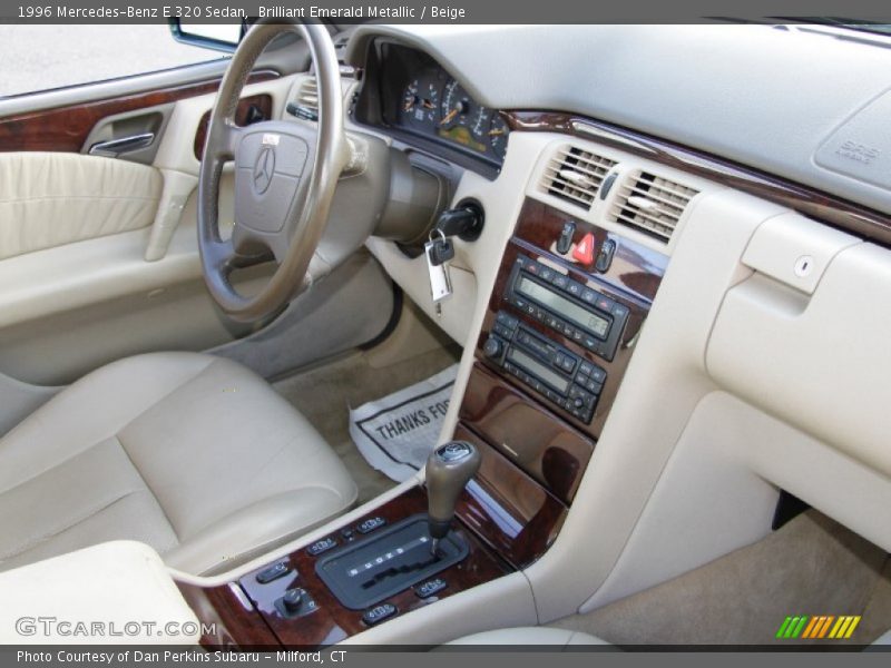 Brilliant Emerald Metallic / Beige 1996 Mercedes-Benz E 320 Sedan