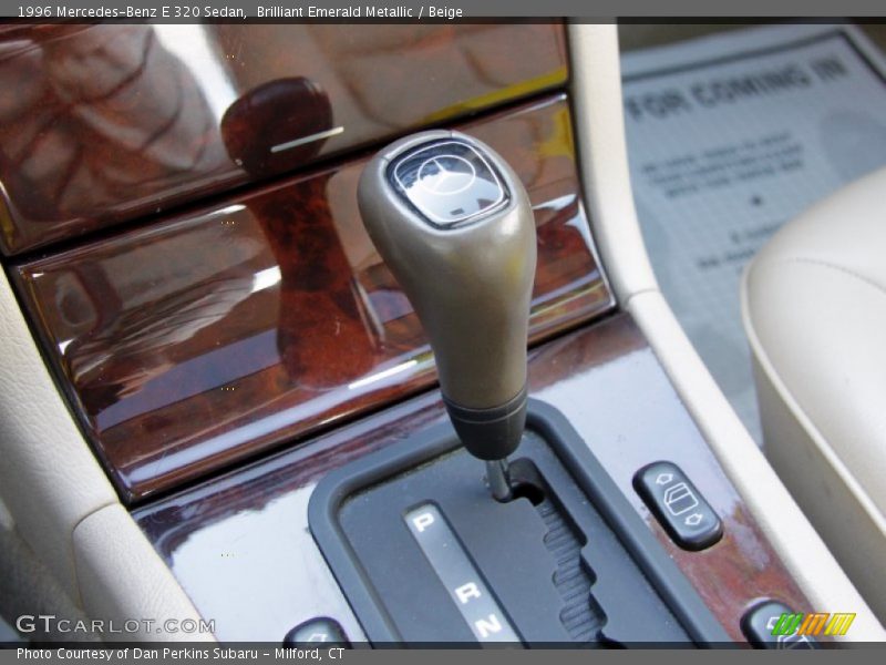 Brilliant Emerald Metallic / Beige 1996 Mercedes-Benz E 320 Sedan