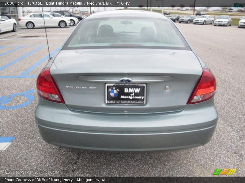 Light Tundra Metallic / Medium/Dark Flint Grey 2006 Ford Taurus SE