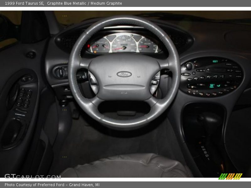 Graphite Blue Metallic / Medium Graphite 1999 Ford Taurus SE