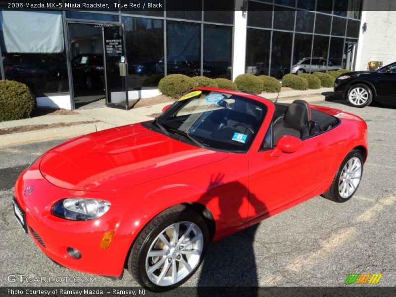 True Red / Black 2006 Mazda MX-5 Miata Roadster