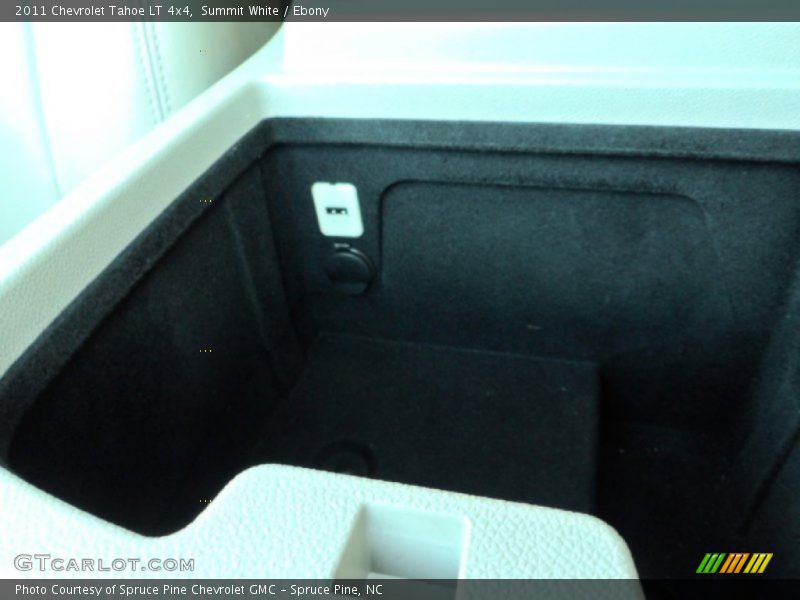 Summit White / Ebony 2011 Chevrolet Tahoe LT 4x4