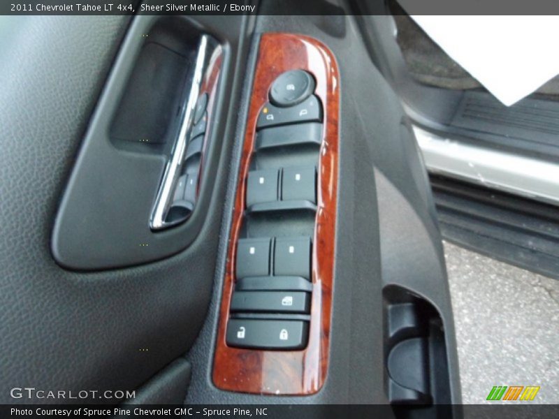 Sheer Silver Metallic / Ebony 2011 Chevrolet Tahoe LT 4x4