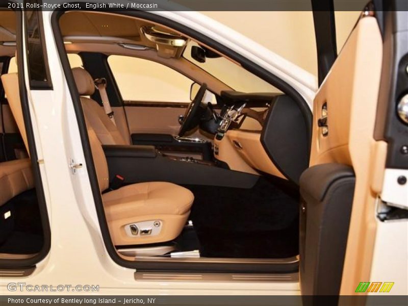 English White / Moccasin 2011 Rolls-Royce Ghost