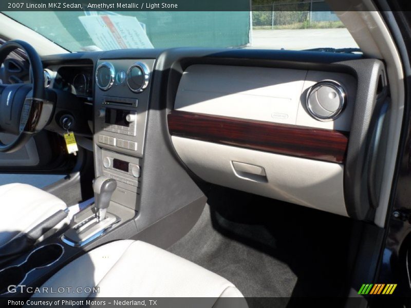 Amethyst Metallic / Light Stone 2007 Lincoln MKZ Sedan