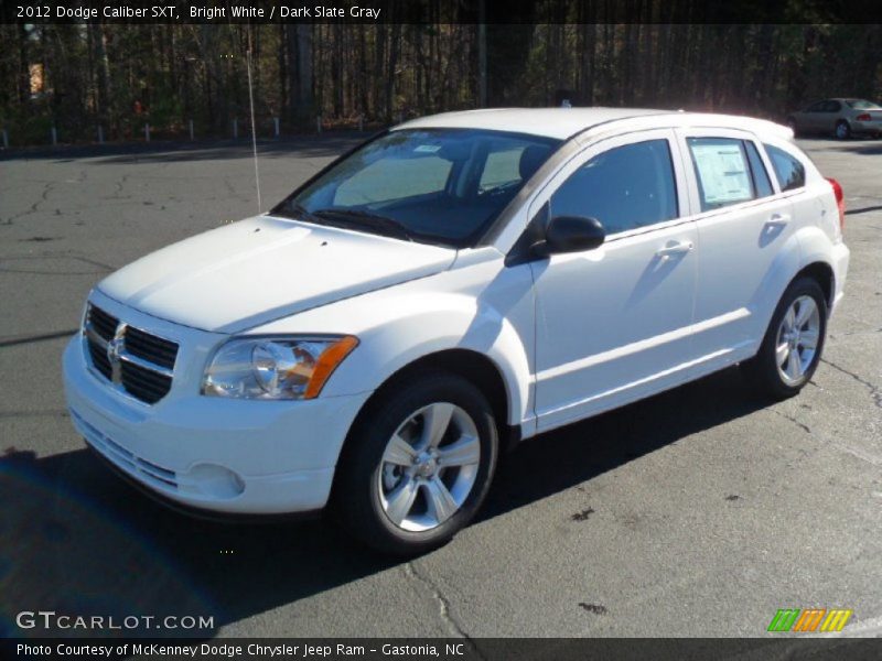 Bright White / Dark Slate Gray 2012 Dodge Caliber SXT