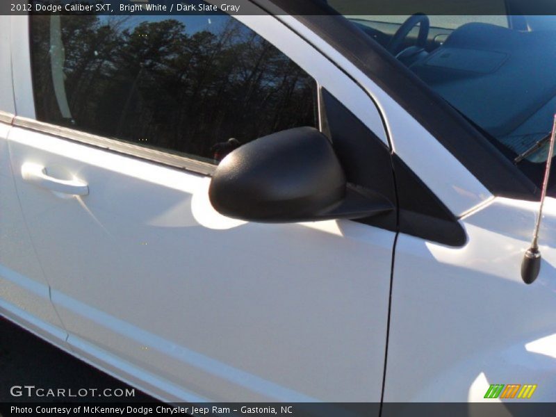 Bright White / Dark Slate Gray 2012 Dodge Caliber SXT