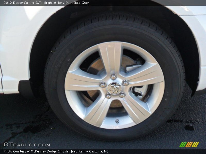 Bright White / Dark Slate Gray 2012 Dodge Caliber SXT