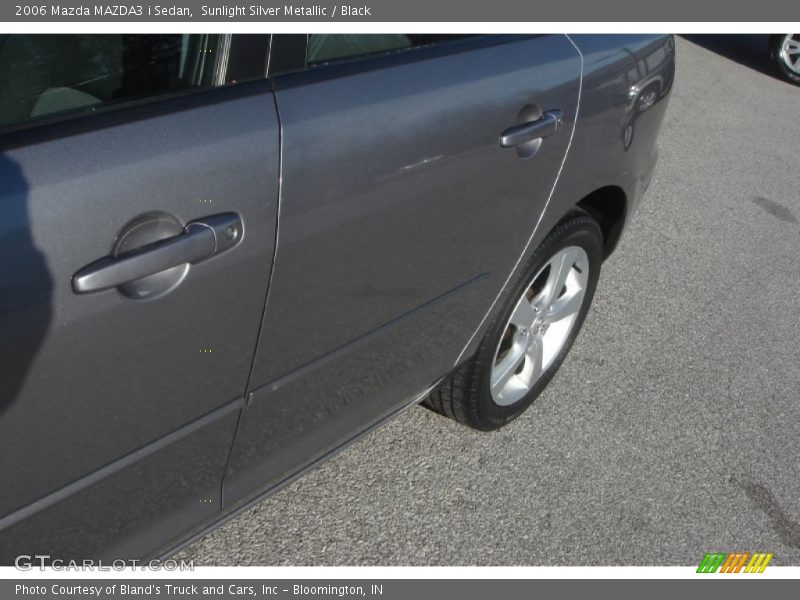 Sunlight Silver Metallic / Black 2006 Mazda MAZDA3 i Sedan