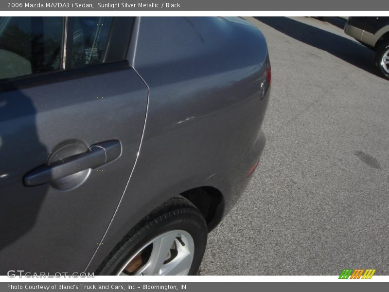 Sunlight Silver Metallic / Black 2006 Mazda MAZDA3 i Sedan