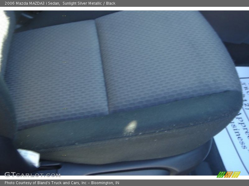 Sunlight Silver Metallic / Black 2006 Mazda MAZDA3 i Sedan
