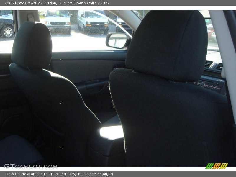 Sunlight Silver Metallic / Black 2006 Mazda MAZDA3 i Sedan