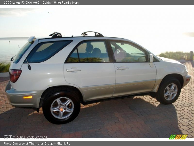Golden White Pearl / Ivory 1999 Lexus RX 300 AWD