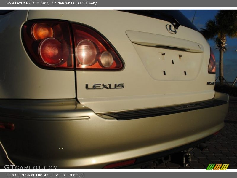 Golden White Pearl / Ivory 1999 Lexus RX 300 AWD