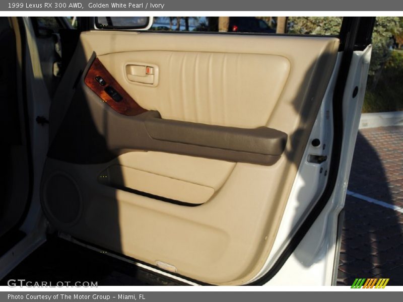Golden White Pearl / Ivory 1999 Lexus RX 300 AWD