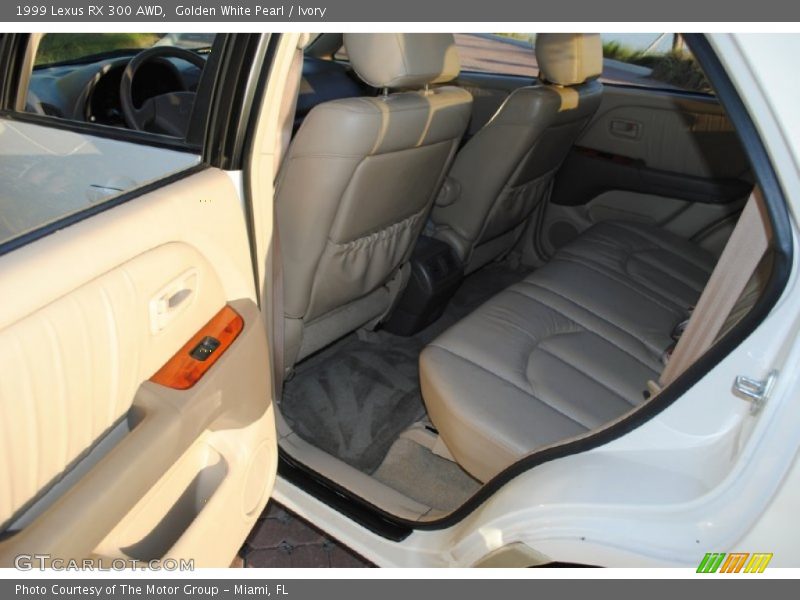 Golden White Pearl / Ivory 1999 Lexus RX 300 AWD