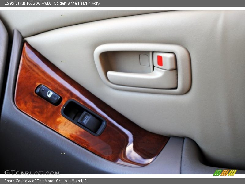 Golden White Pearl / Ivory 1999 Lexus RX 300 AWD