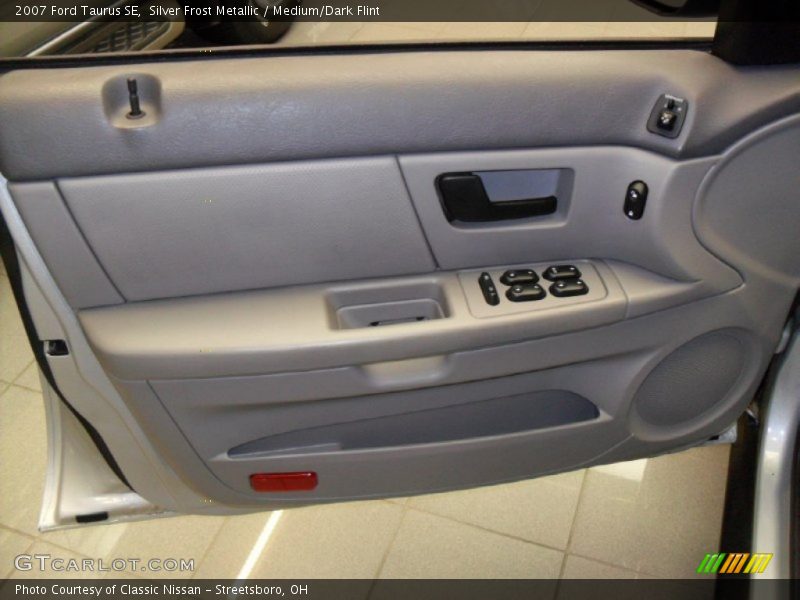 Silver Frost Metallic / Medium/Dark Flint 2007 Ford Taurus SE
