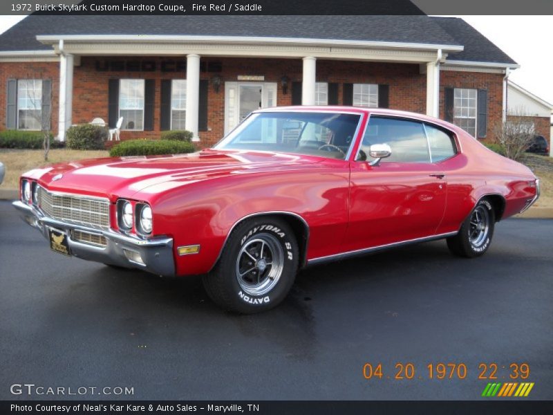 Front 3/4 View of 1972 Skylark Custom Hardtop Coupe